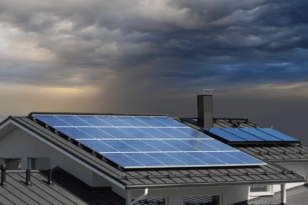 Grindina vs Panourile Fotovoltaice - Admira Distribution