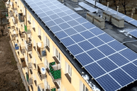 Se pot monta panouri solare fotovoltaice la bloc? - Admira Distribution