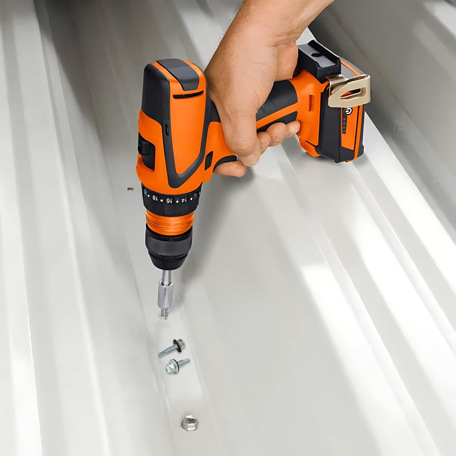 Surub autoforant pt. tigla metalica sau tabla, cap hexagonal, saiba EPDM